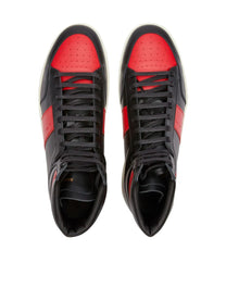 ZAPATILLAS ALTAS SAINT LAURENT COURT CLASSIC SL/10H EN PIEL NEGRA Y ROJA.